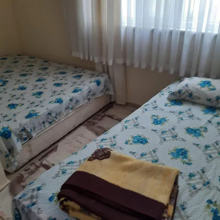 Ξενοδοχείο με διαμερίσματα Oezlem Ερντέκ